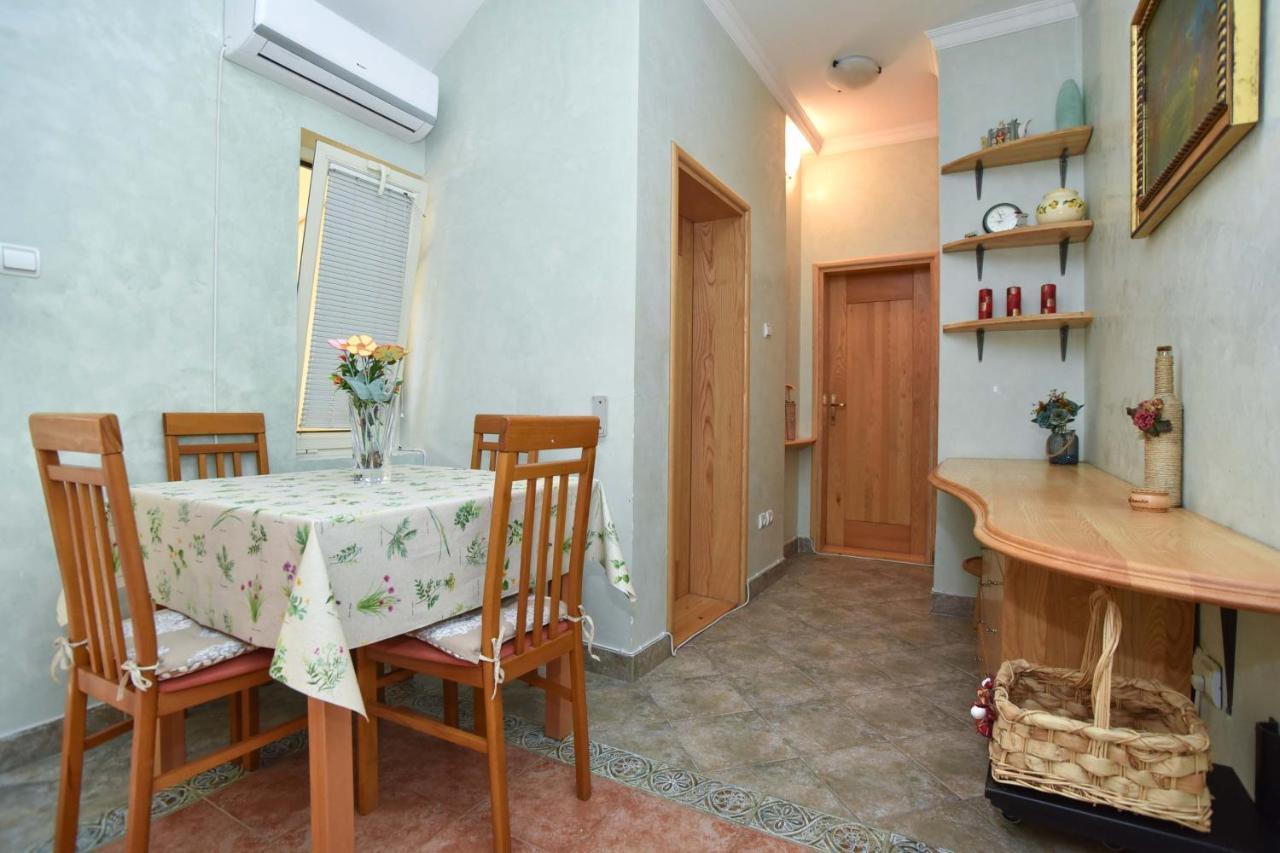 Comfort Inn Old Town Budva Exterior foto