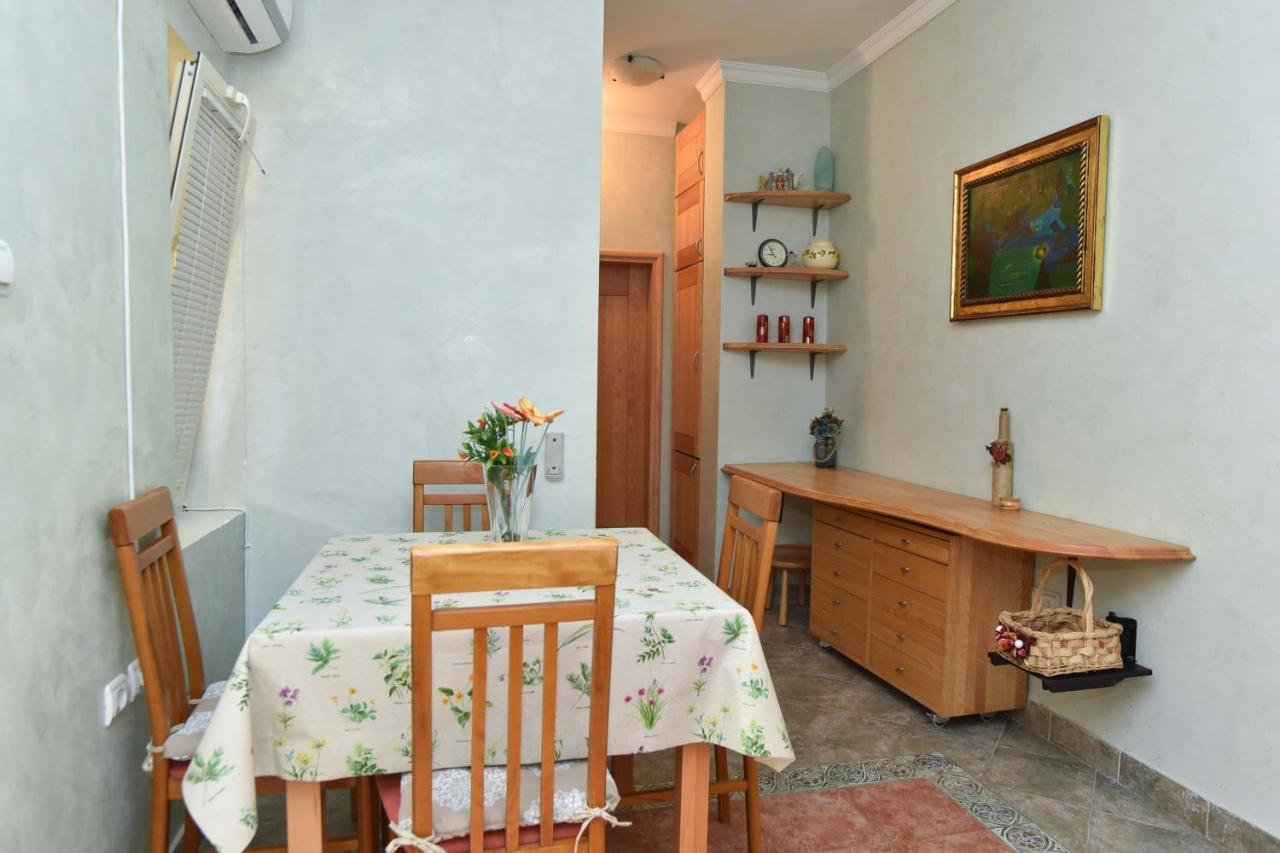 Comfort Inn Old Town Budva Exterior foto